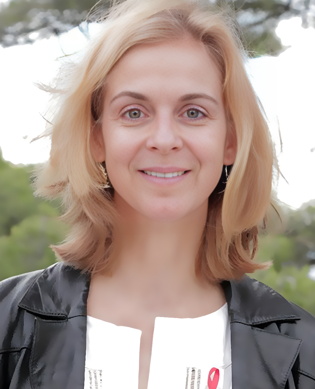 Annabel Desgrées du Loû